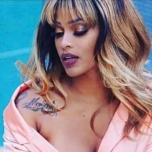 Meet your Posher, Monique